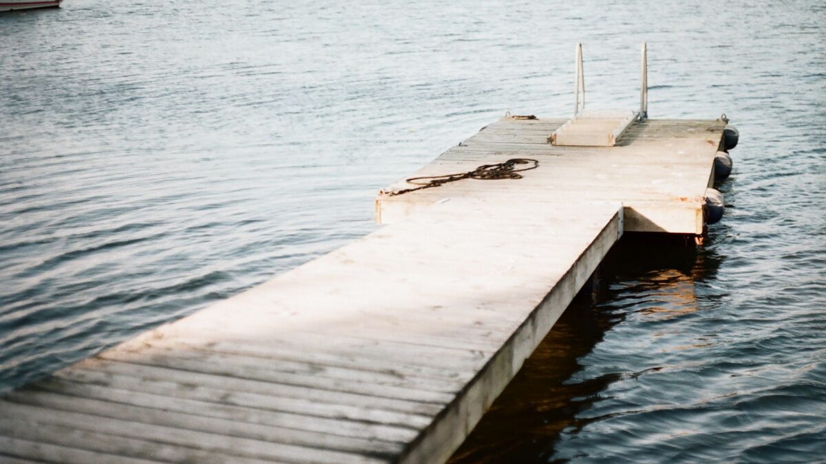 How to Fish Docks for Bass: Where They Hold and How to Reach Them