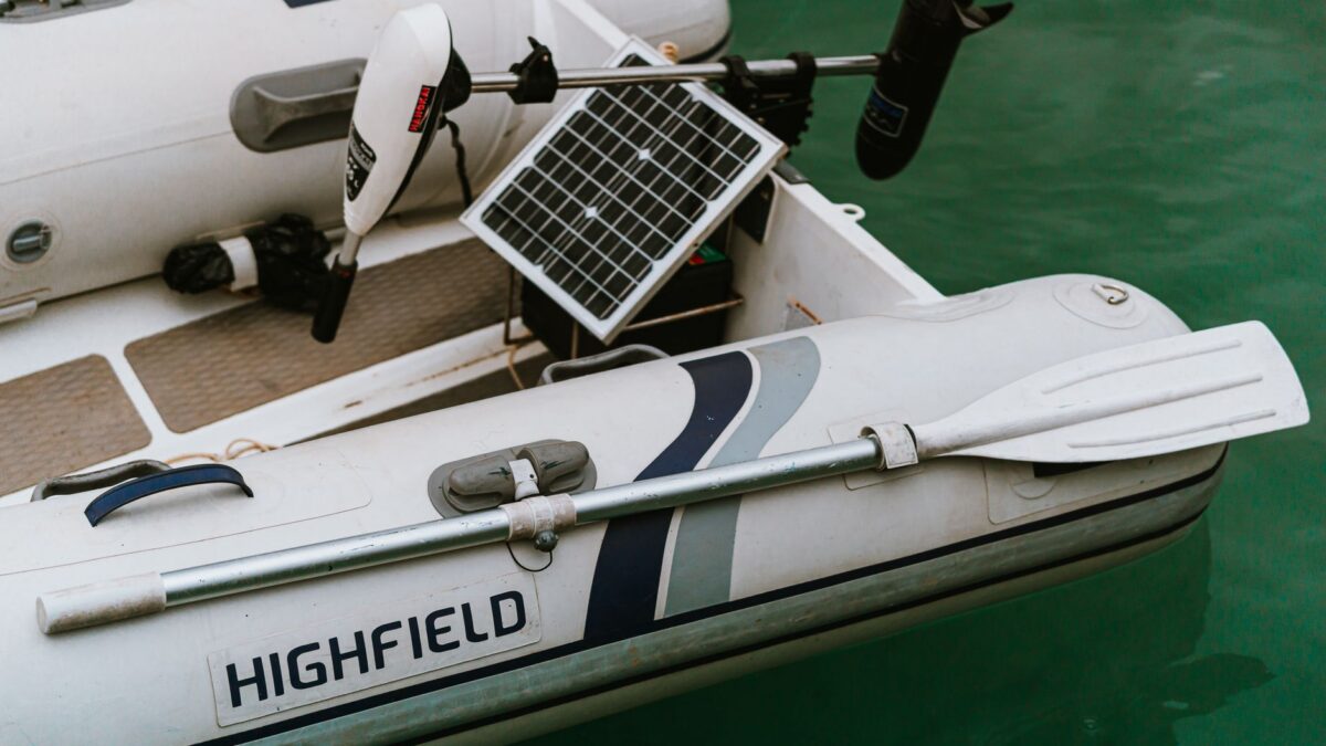 Trolling Motor Buying Guide: Thrust, Shaft Length, Bow vs Transom Mount, Voltage and GPS Anchoring