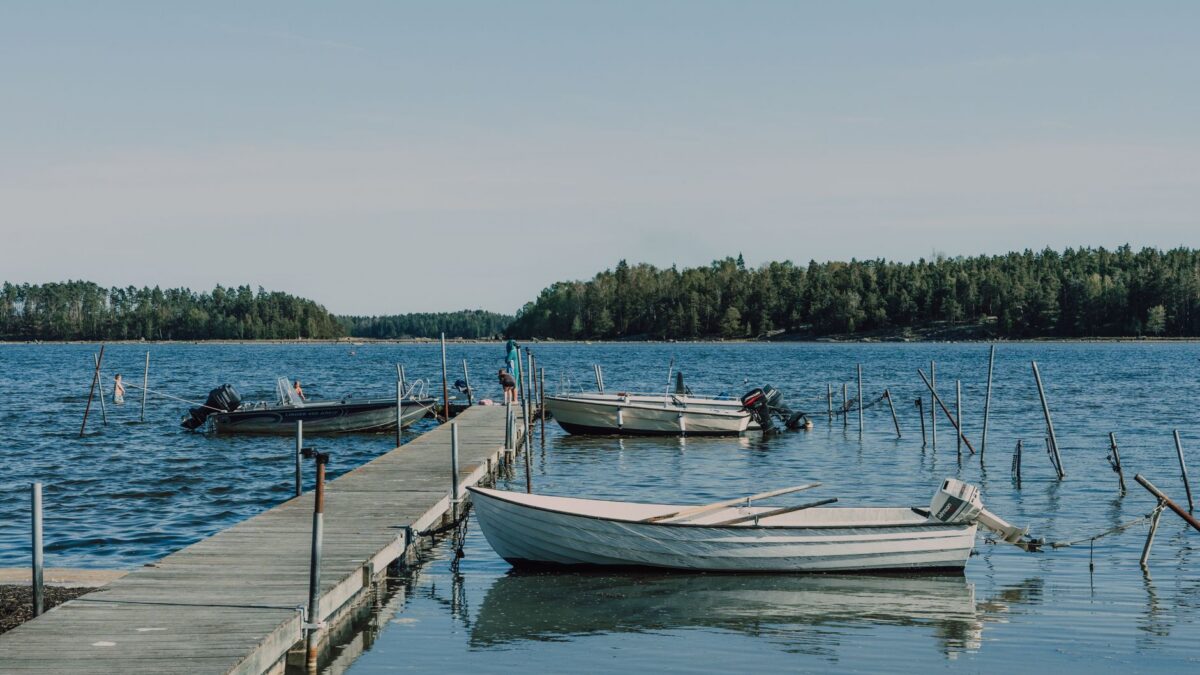Wacky Rig and Neko Rig: How to Rig a Stick Bait and Fish Docks and Cover